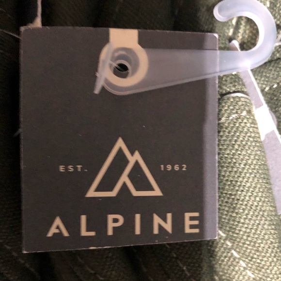 Alpine Design Cold Weather Ear Flap Hat NWT - Picture 4 of 4